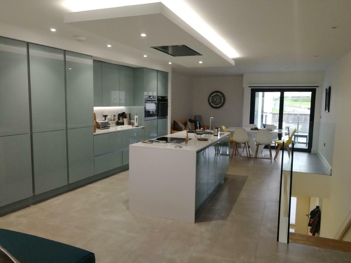 Portrush Luxury Apartment, Currangate Экстерьер фото