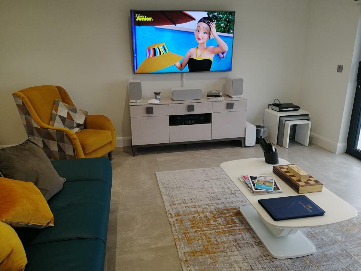 Portrush Luxury Apartment, Currangate Экстерьер фото